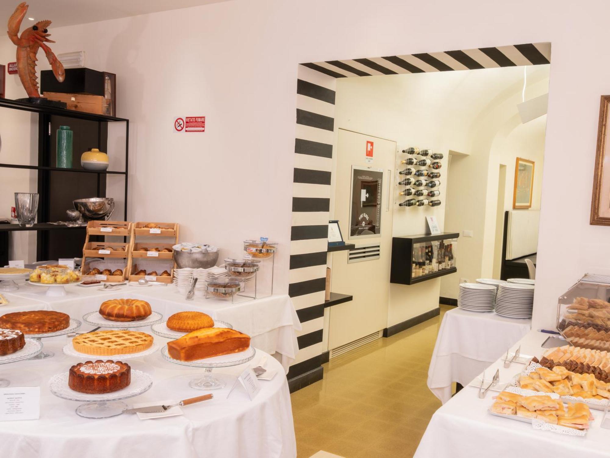 Hotel San Pietro Palace Finale Ligure Dış mekan fotoğraf