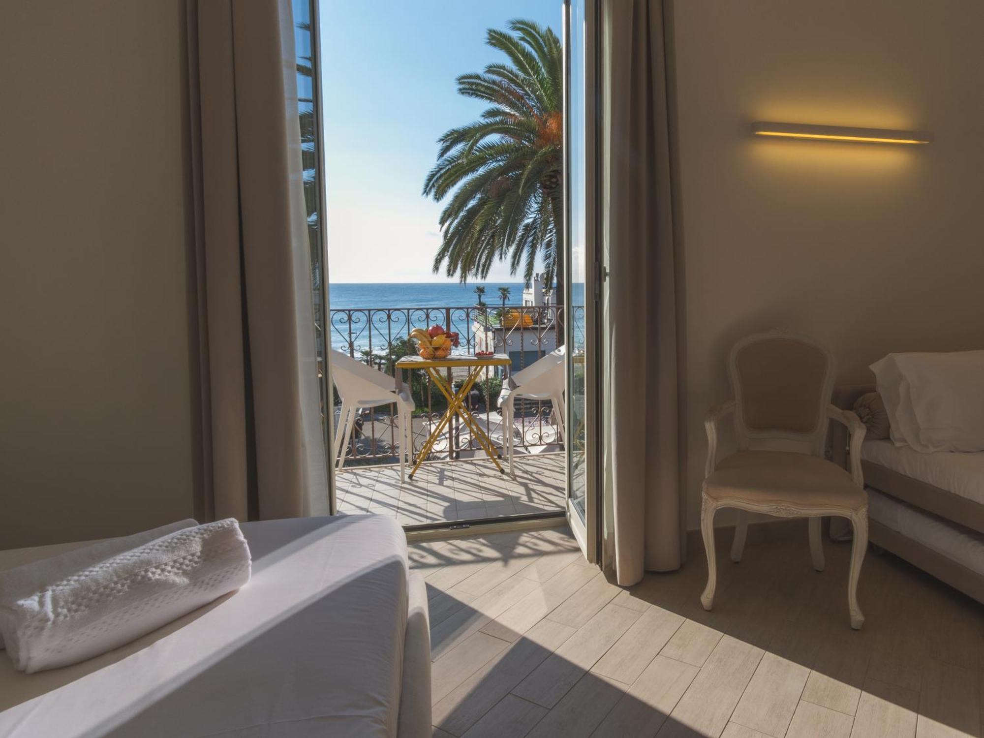 Hotel San Pietro Palace Finale Ligure Dış mekan fotoğraf