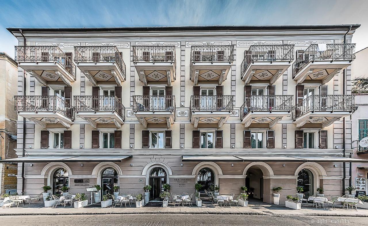 Hotel San Pietro Palace Finale Ligure Dış mekan fotoğraf